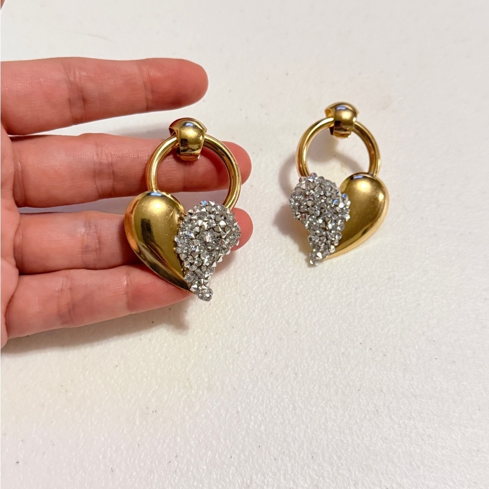 ⚜️ Elegant Gold and Silver Heart Earrings - Picture 3 of 7
